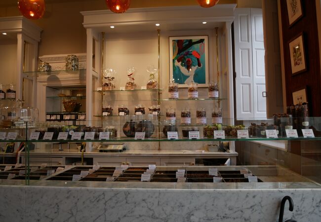 クリオロ ショコラティエ