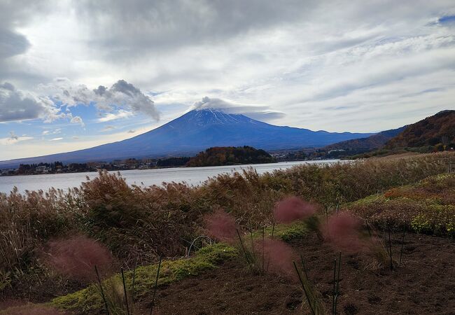 富士山　河口湖町　大石公園　「雲間の富士山」 大石公園】富士山がよく見える絶景スポット！河口湖周辺で自然を