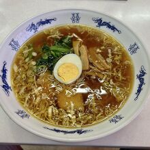 鶏がら醤油ラーメン