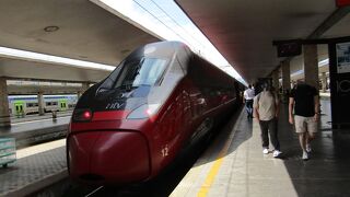 フィレンツェの鉄道の玄関口