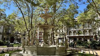 コンスティトゥシオン広場