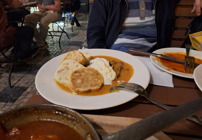 店内も広いが、屋外もおススメ。