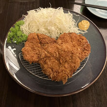 ヒレカツ到着、大きい！