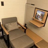 リクライニングチェア　正確には倒れない