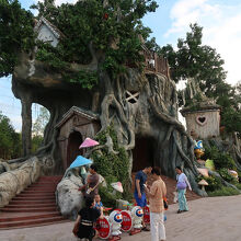 …家族で楽しめる遊具や設備多し。でも…、