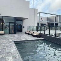 インフィニティプール、公式サイトからの予約だったので無料で使