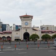 ホーチミンで有名な市場