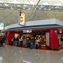 ディズニーストアー (香港国際空港店)