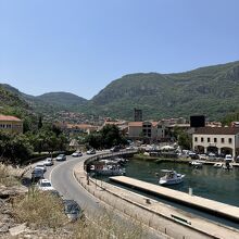 ここがコトル湾の最も奥まったところ