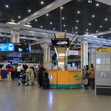 TAXI AIRPORTのカウンター