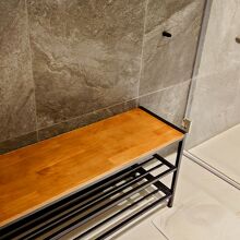 シャワー室は広い