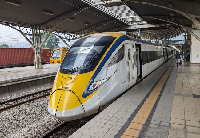 KTM エレクトリック トレイン サービス