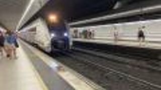 パセジ ダ グラシア駅　