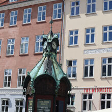 広場も人でいっぱい