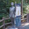 武装した姿の鶴姫の銅像
