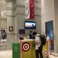 マンガドゥアスクエアの８階 レセプション