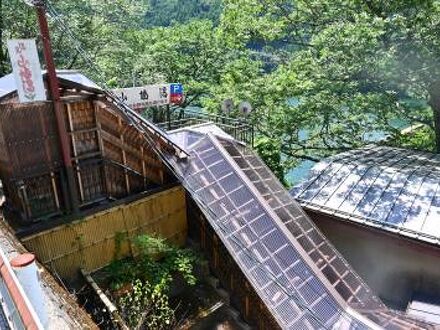 山鳩湯 写真