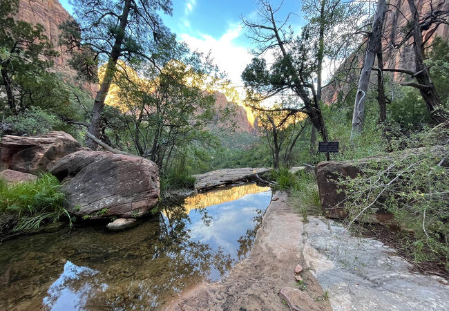 エメラルドプールズ