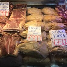 フォアグラもあるお肉屋さん