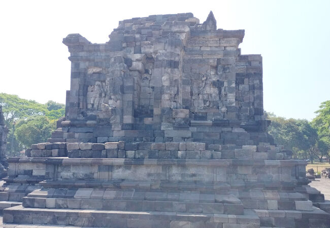 Candi Lumbung