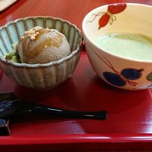 “ほうじ茶”は外せない。悩むのは抹茶か？和紅茶か？なのだ！