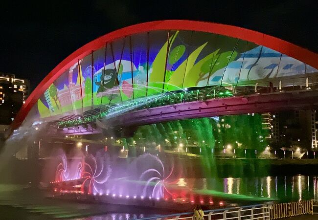 お歳暮･冬ギフト2024｜ギフト・贈り物はセブン 彩虹橋 クチコミ・アクセス・営業時間｜台北【フォートラベル】 ピンズ・ピンバッジ・缶バッジ