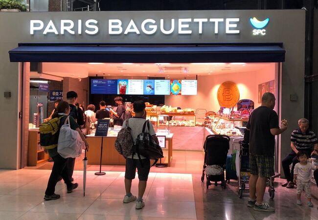 韓国のベーカリーチェーン！