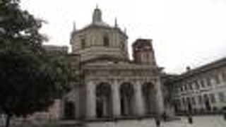 サン ロレンツォ マッジョーレ教会