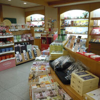 ロビーにあるお土産ショップ