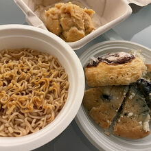 お見苦しいですがグチャグチャになったココパフ（中央上）