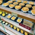 エッグタルトも売ってましたが、香港式です。
