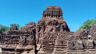 ミ―ソン遺跡はホイアンでツアーがスムーズ