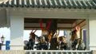 人吉駅前からくりモニュメント