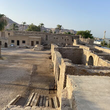 二階に上がって全景を見ます