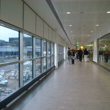 ロンドン ガドウィック空港 (LGW)