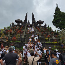 シヴァ神を祀るプナタラン・アグン寺院。