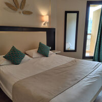 広々とした室内に開放的なデザインでテラスもありました