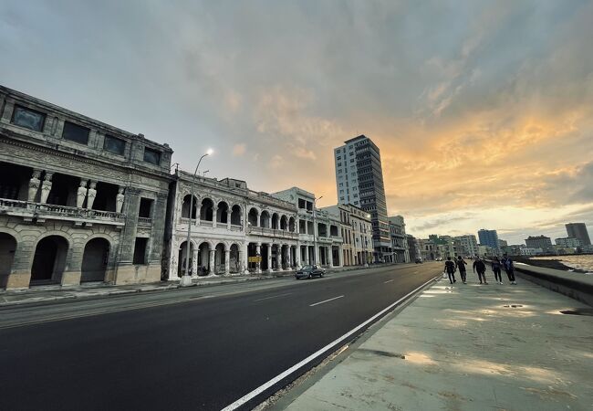 El Malecon