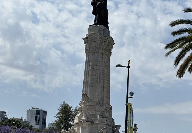 ポンバル侯爵広場