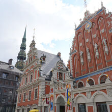 ブラックヘッドの会館