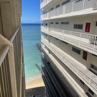 ウォーターサーバーの階段からも海が見えて感激