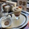 テーマパークの喫茶店
