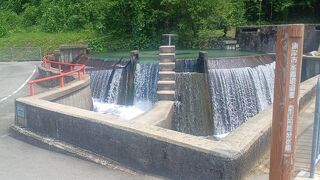 東山円筒分水槽