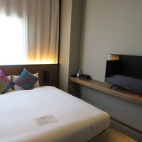 ハイシーリングデラックスダブル・キングベッド