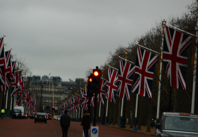 アドミラルティ アーチ