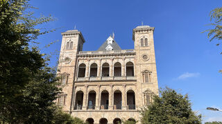 女王宮 (ルヴァ)