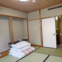 6畳和室入口側です。