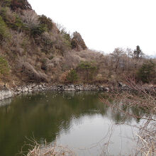 雪入ふれあいの里公園の「風の池」の風景