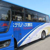 シャトルバス
