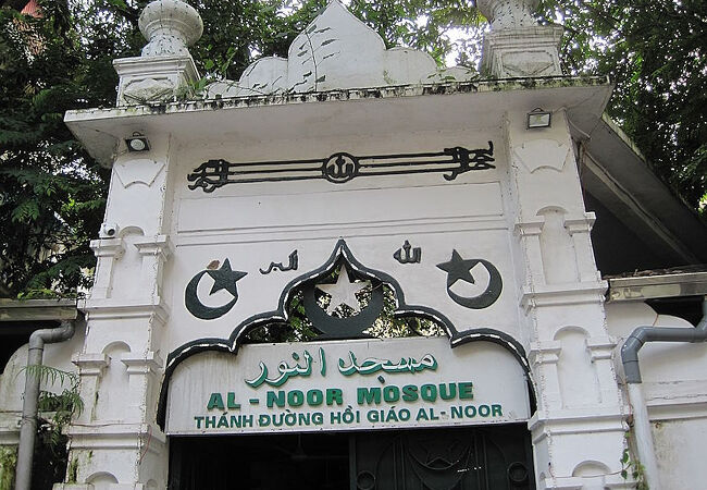 アルヌールモスク